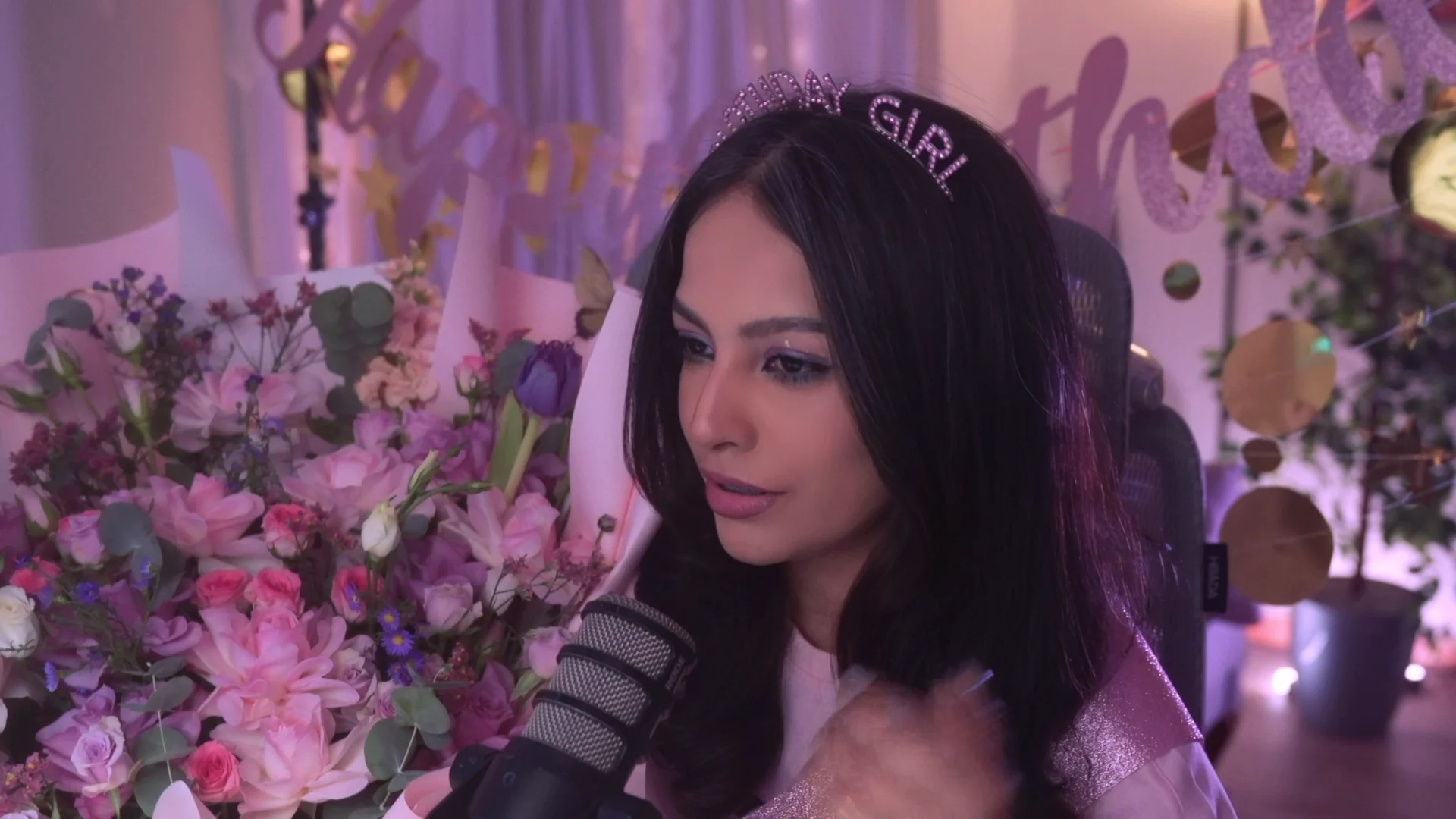 Shahad sharing a moment from her stream